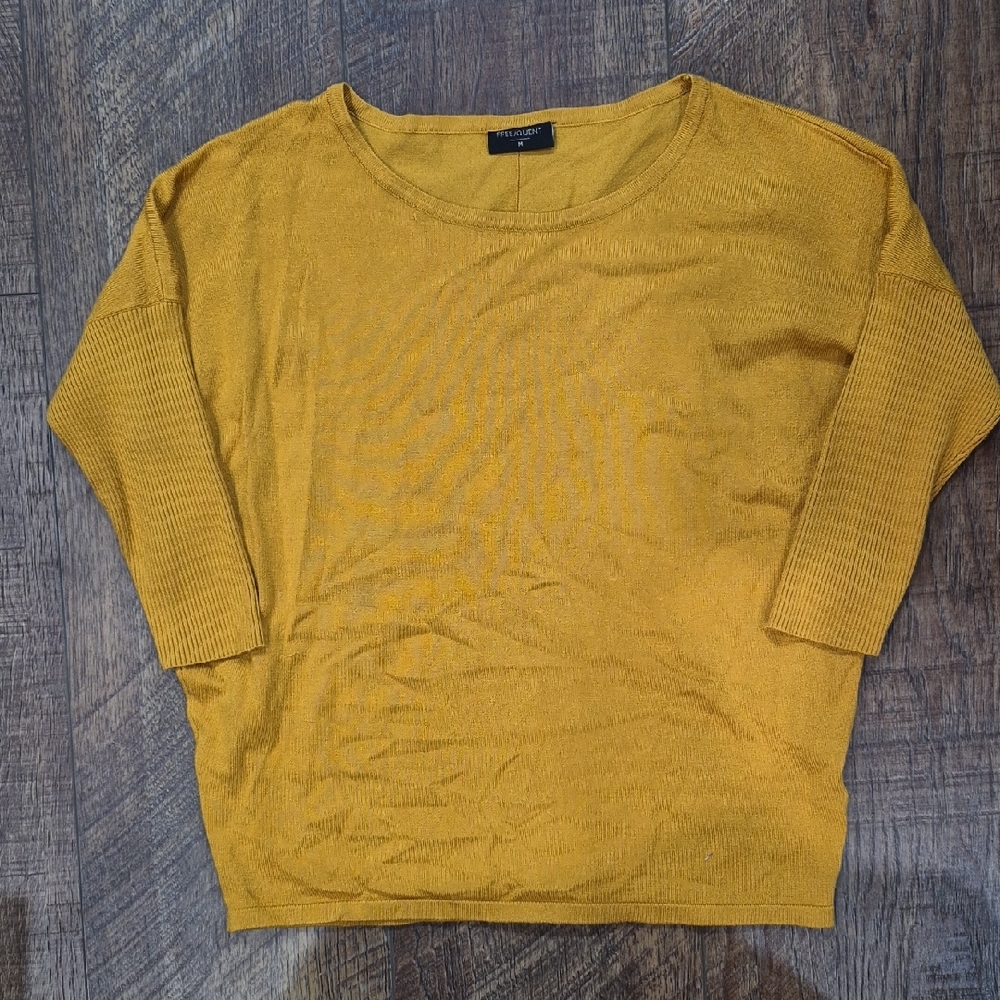 Women's Mustard Sweater Ribbed Sleeved Size Medium Cottage Mushroom